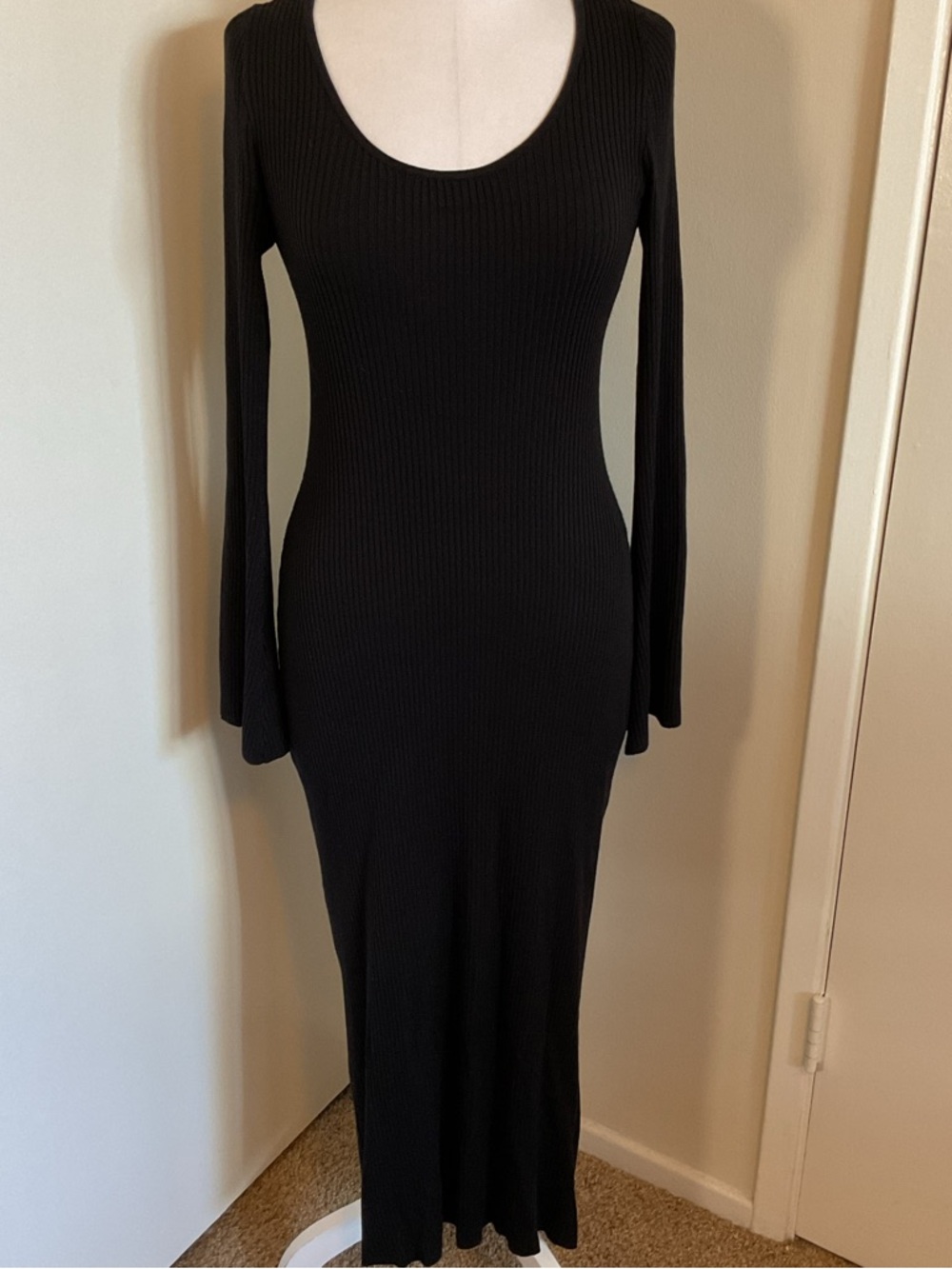 NWT Freshman 1996 Black Ribbed Knit Midi Dress Long Sleeve Scoop Neck Size Small - Picture 2 of 5